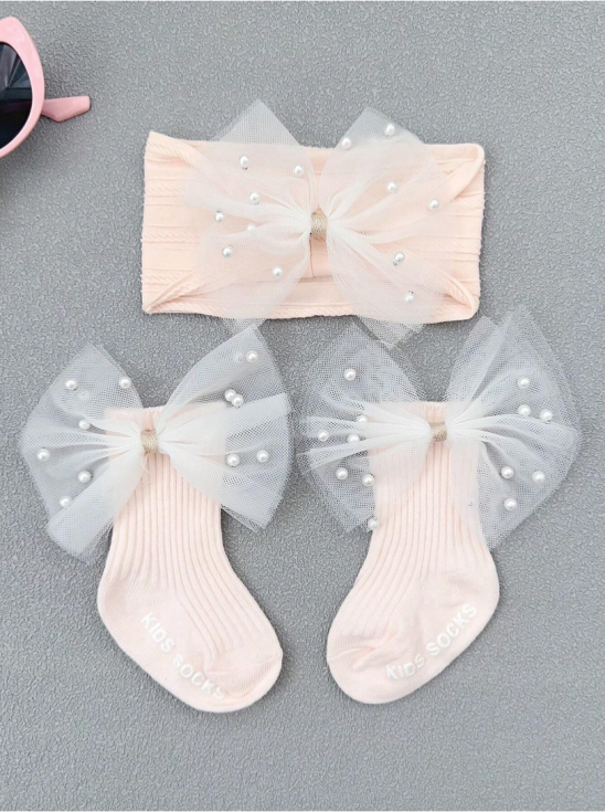 skarpetki niemowlęce, skarpetki z kokardą, opaska niemowlęca, zestaw elegancki dla dziecka, akcesoria dziecięce, ubranka na chrzciny, ubranka na urodziny, eleganckie skarpetki, opaska z perłami, bezuciskowe opaski dla dzieci