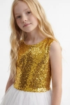 Professional_Zaracom_style_fashion_product_photog-1784882881205.png