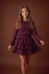 Face_replacement_in_this_studio_fashion_photo_Rep-1792762037496.png